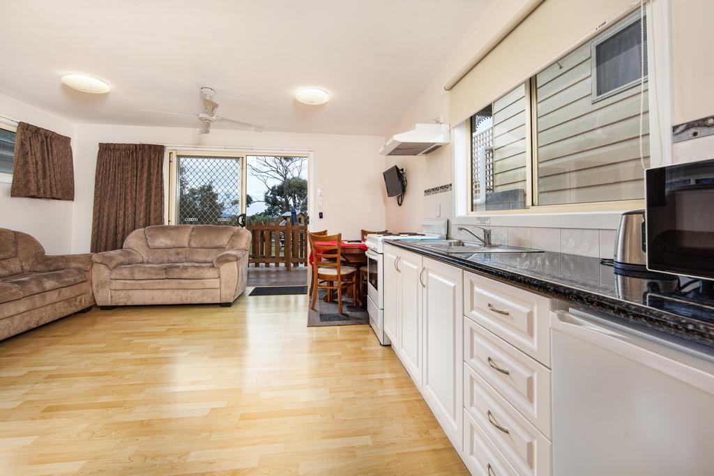 Wintersun Gardens Motel Бичено Экстерьер фото