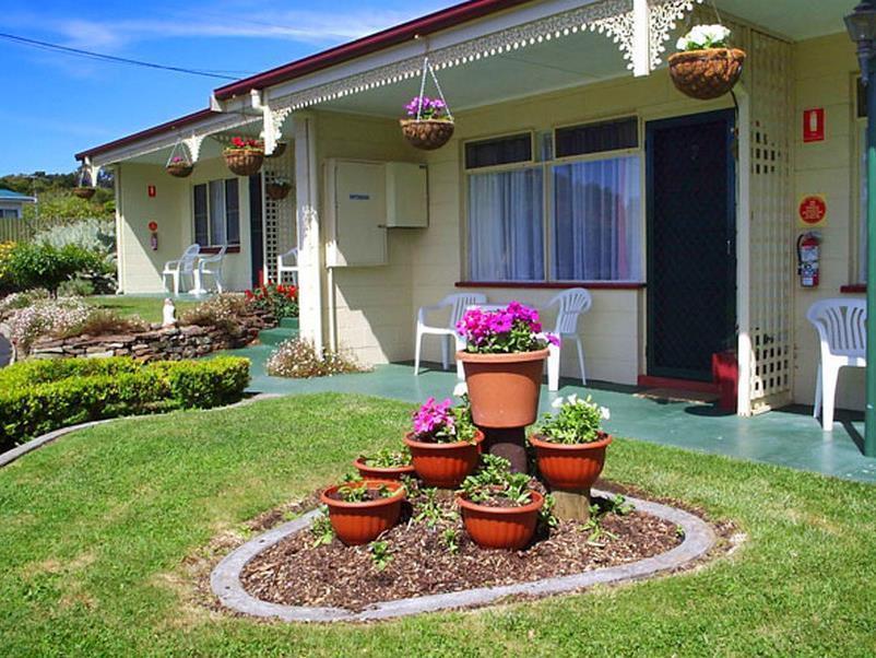 Wintersun Gardens Motel Бичено Экстерьер фото